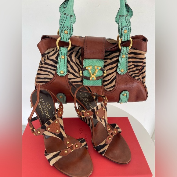 Valentino Wedge size 38 - Picture 1 of 4